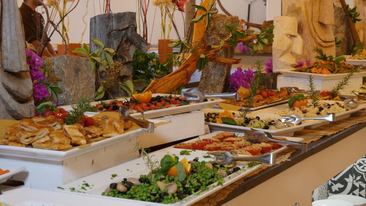Hotel Club Esse Cala Bitta Baja Sardinia Esterno foto