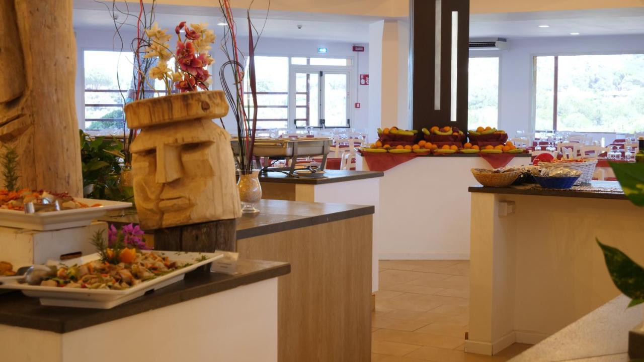 Hotel Club Esse Cala Bitta Baja Sardinia Esterno foto