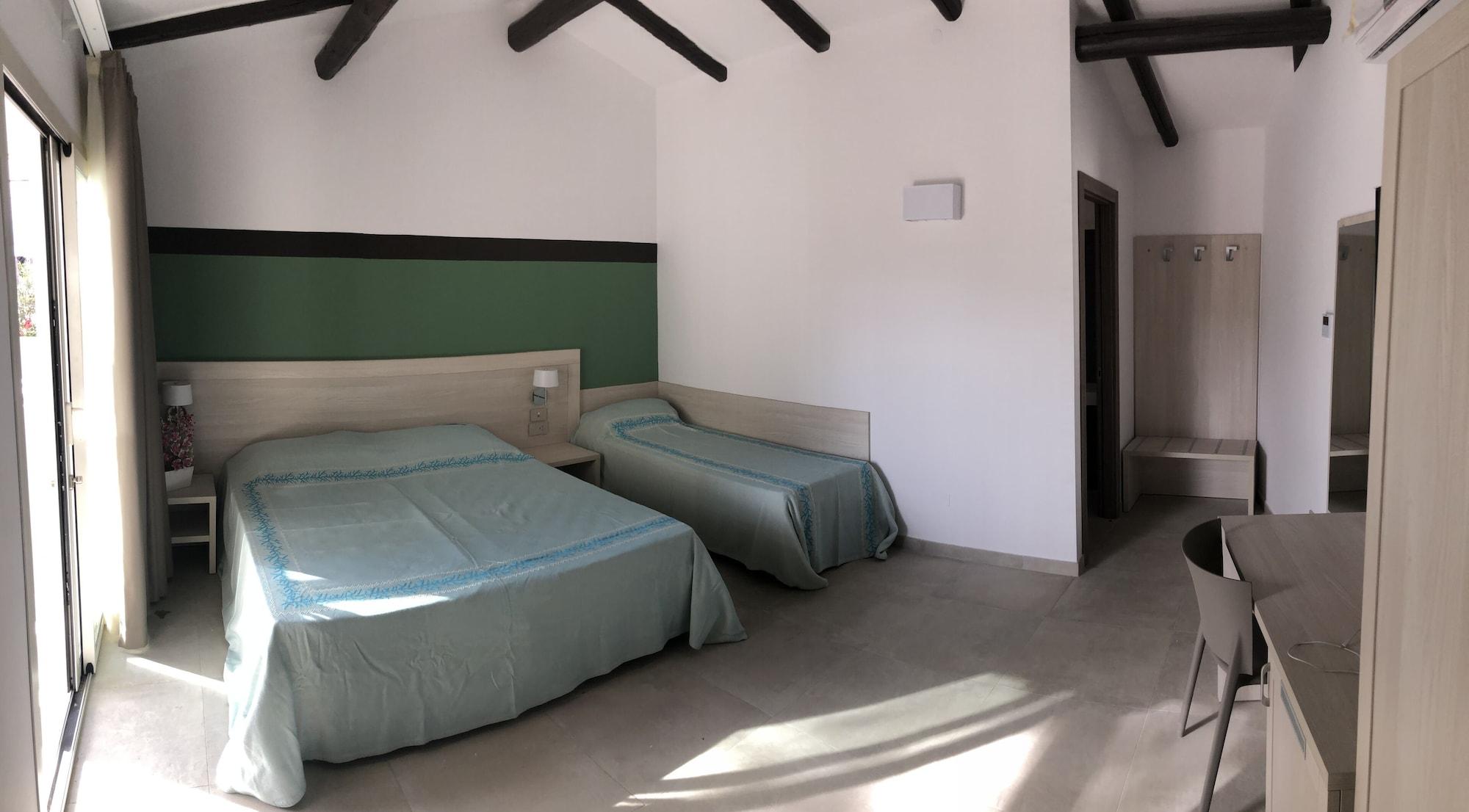 Hotel Club Esse Cala Bitta Baja Sardinia Esterno foto