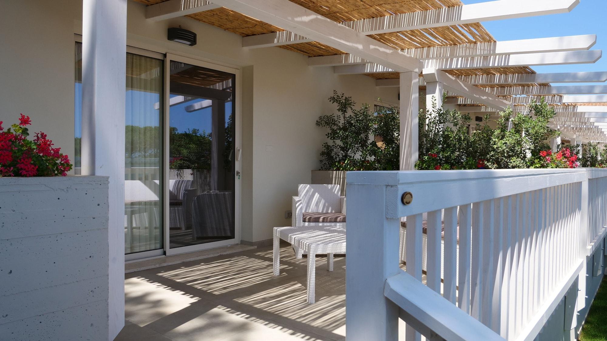 Hotel Club Esse Cala Bitta Baja Sardinia Esterno foto