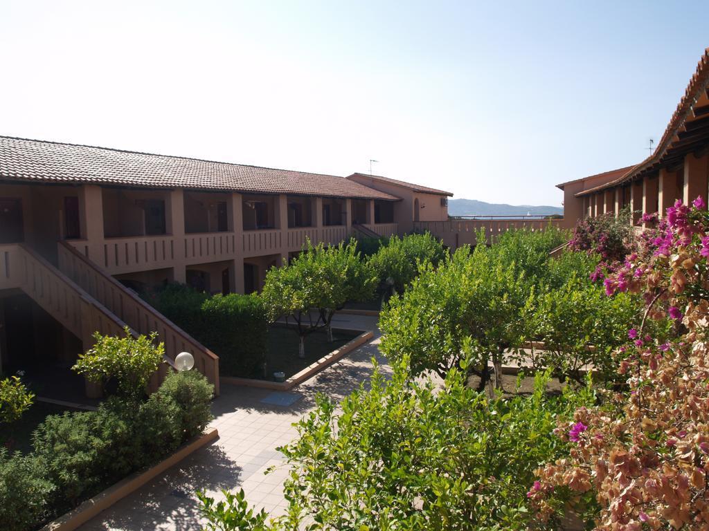Hotel Club Esse Cala Bitta Baja Sardinia Esterno foto