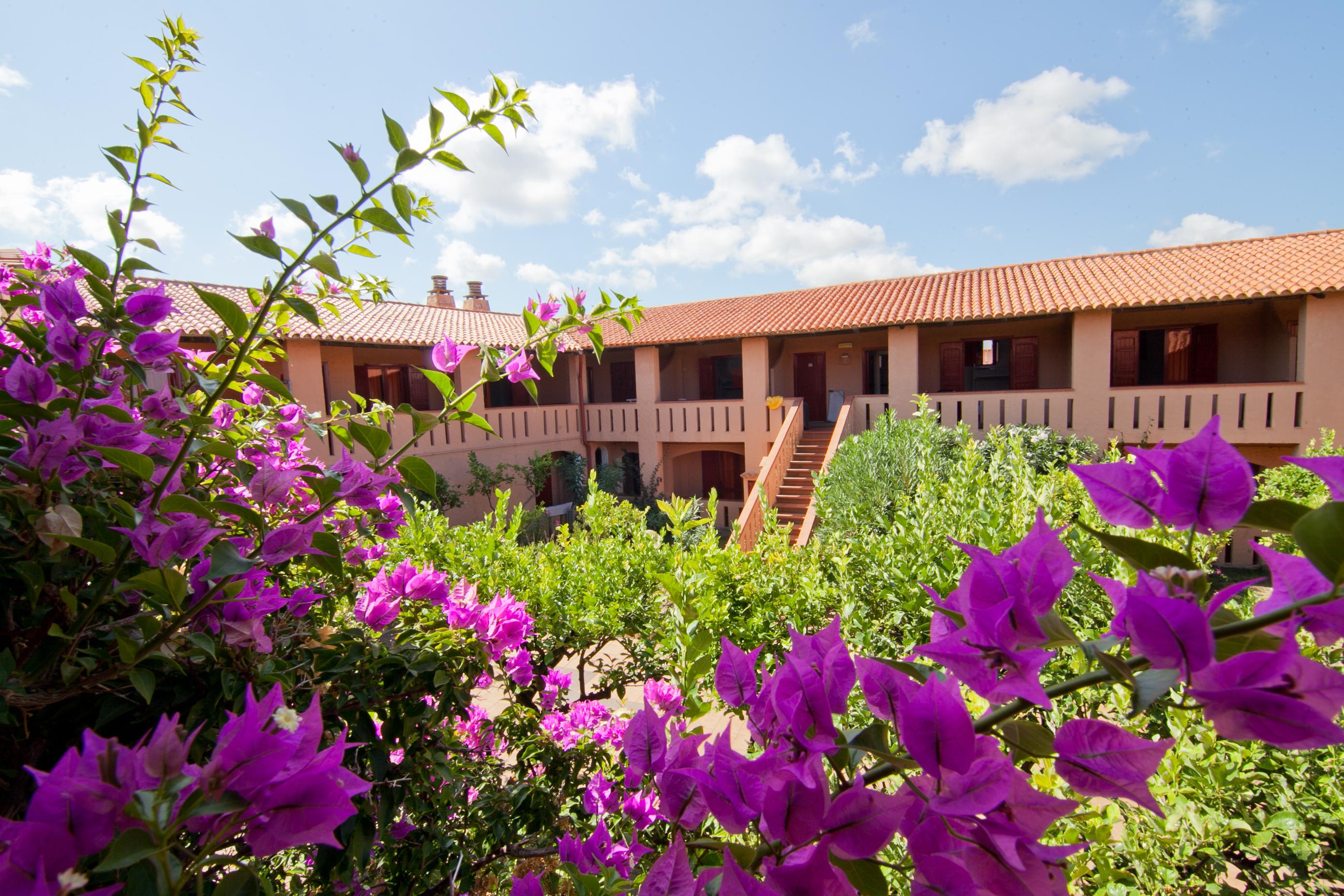 Hotel Club Esse Cala Bitta Baja Sardinia Esterno foto