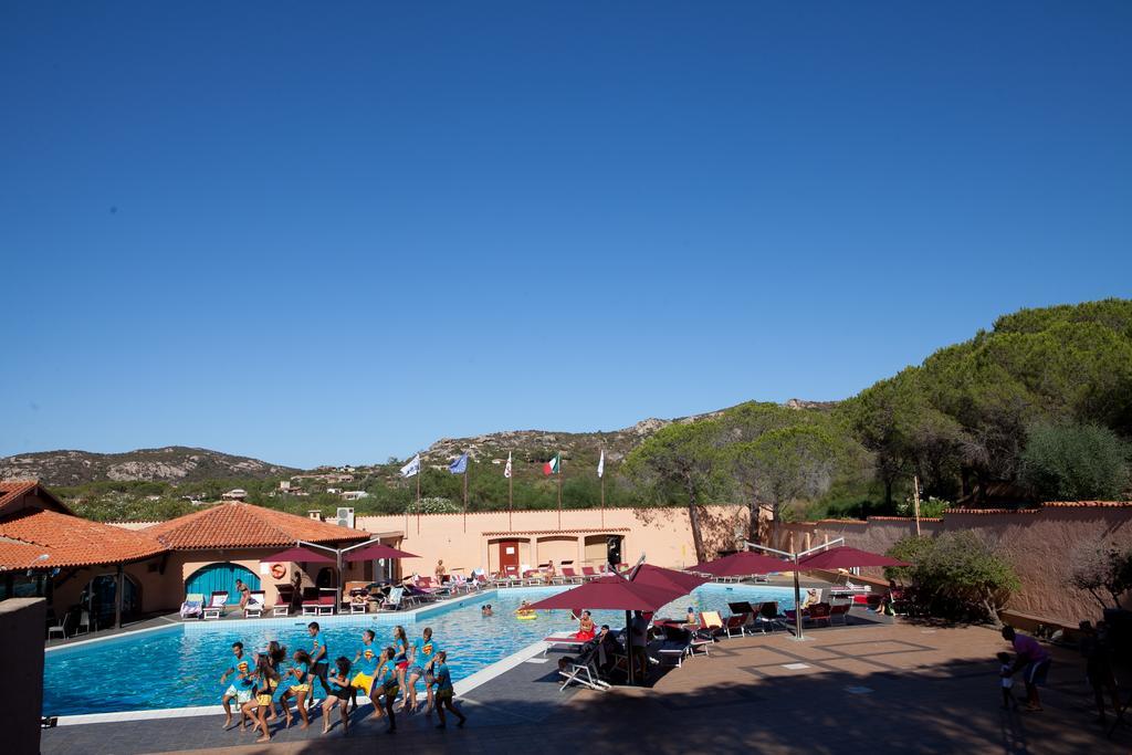 Hotel Club Esse Cala Bitta Baja Sardinia Esterno foto