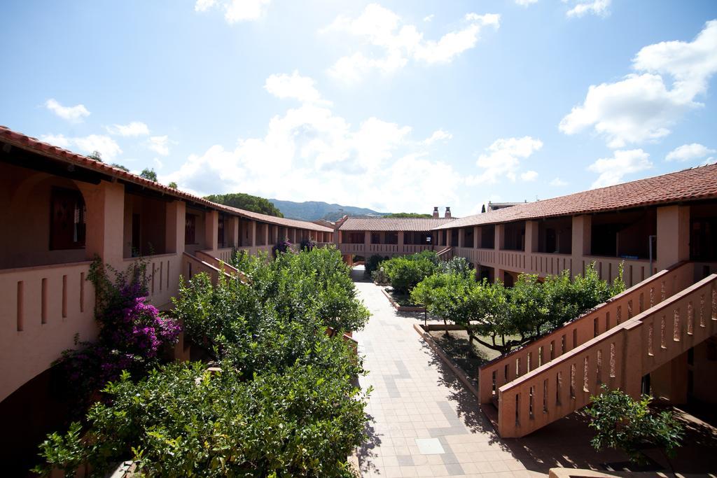 Hotel Club Esse Cala Bitta Baja Sardinia Esterno foto
