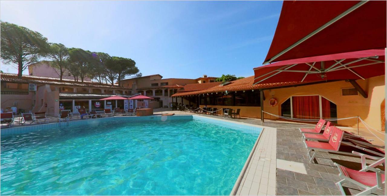 Hotel Club Esse Cala Bitta Baja Sardinia Esterno foto